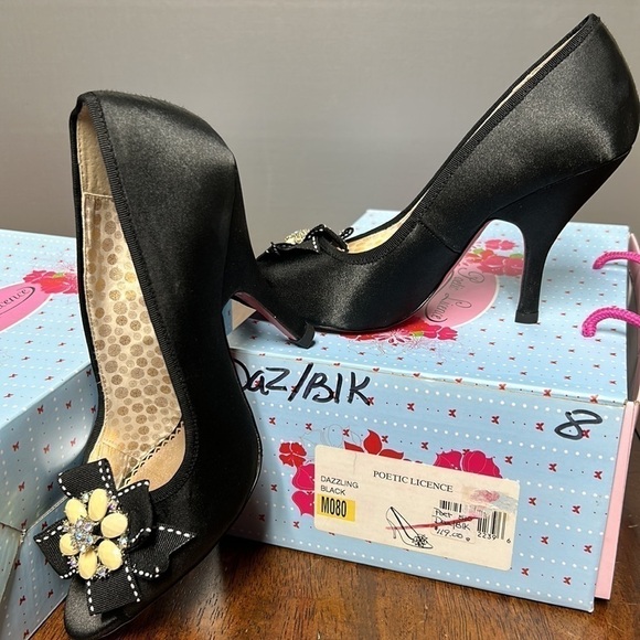 Poetic Licence heel dazzling black size 7.5 new in box satin fabric with glam - Picture 9 of 13